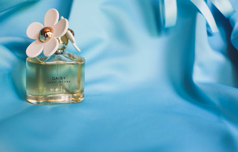 Gambar Mengenal Ambergris Bahan Pembuat Parfum Paling Mahal