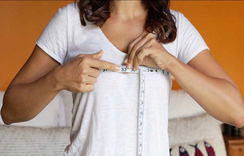 Gambar Berat Badan Berhasil Turun, Tapi Payudara Jadi Kendur? Ini 3 Cara Atasinya