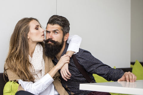 Gambar 10 Alasan Mengencani Pria Berjenggot