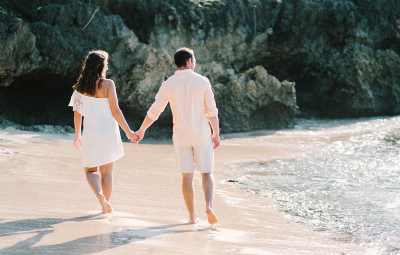 10 Destinasi Bulan Madu Romantis di Indonesia