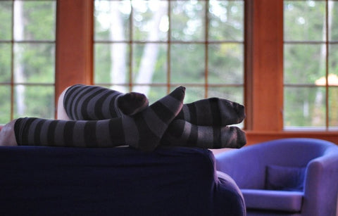 Gambar 10 Tips Bercinta di Atas Sofa