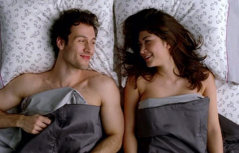 Gambar 10 Tips Tentang Hubungan Intim pada Malam Pertama