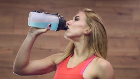 Gambar Apakah Minuman Pre-Workout Dapat Membantu Menurunkan Berat Badan?