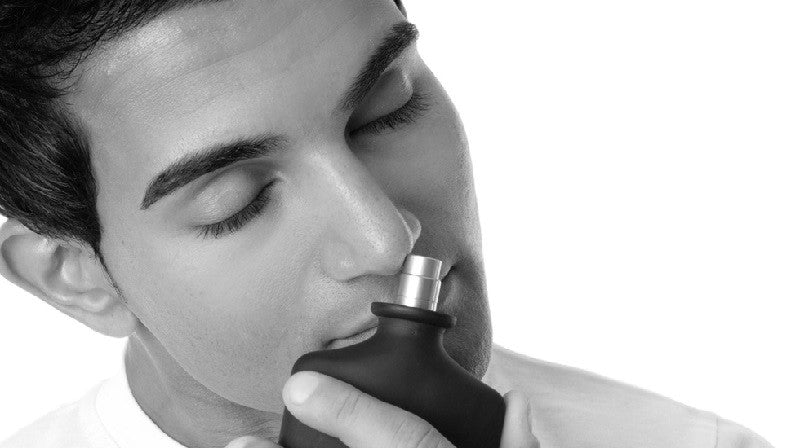 Parfum Pria yang Cocok untuk Negara Tropis