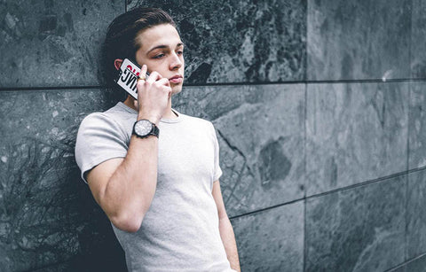 Gambar 5 Trik Keren Pakai Kaos yang Perlu Diikuti Semua Pria