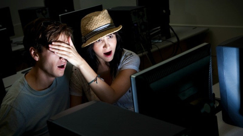 Sering Nonton Film Porno Bisa Jadi Penyebab Disfungsi Ereksi!