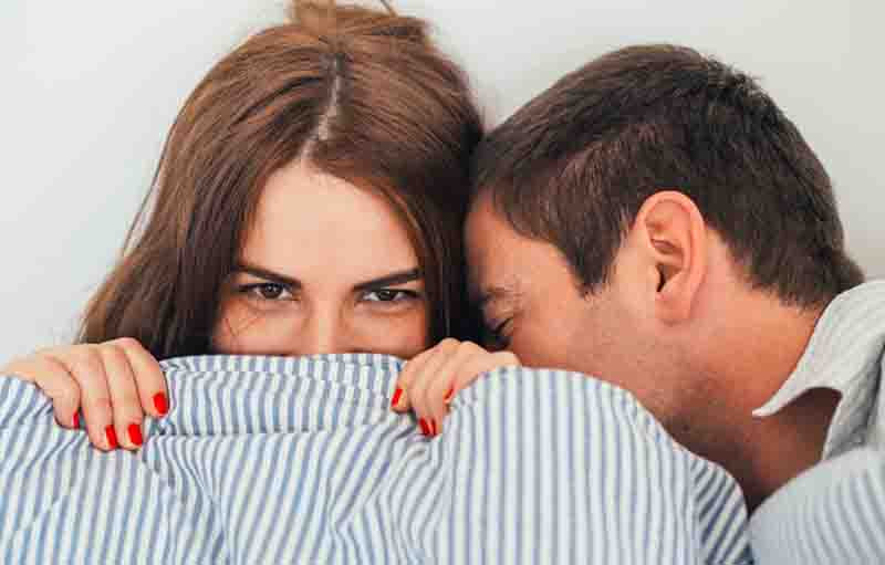 5 Hal "Aneh" tapi Normal yang Bisa Terjadi saat Bercinta