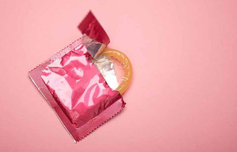 Gambar 5 Tanda Bahwa Anda Memakai Ukuran Kondom yang Salah