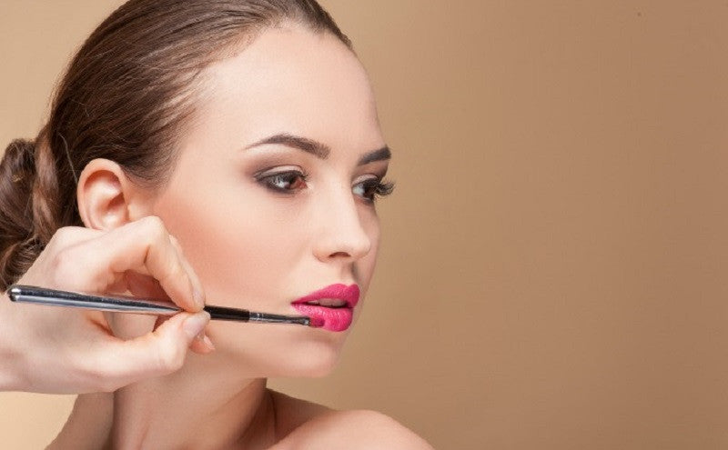 5 Trik Memakai Lipstik Matte dari MUA Profesional