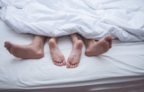 Gambar ﻿ 8 Cara Pria Buat Orgasme Lebih Lama