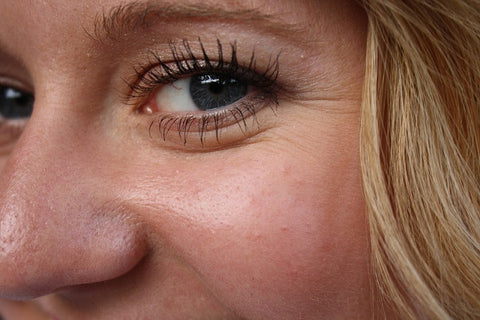 Gambar 9 Kebiasaan Buruk Penyebab Munculnya Kerutan di Wajah