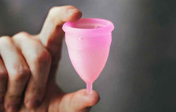 Bagaimana Cara Menyimpan dan Membersihkan Menstrual Cup dengan Benar?
