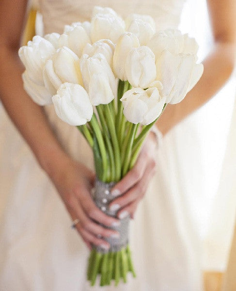 Buket Bunga Tulip Untuk Pengantin? Why Not?