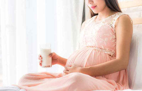 Gambar Bumil, Ini Lho 6 Manfaat Minum Susu saat Hamil