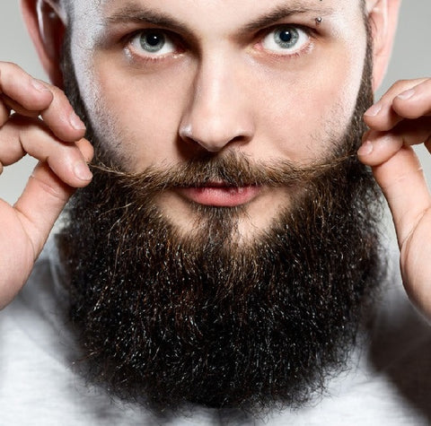 Gambar Cara Pakai Minyak Penumbuh Jenggot