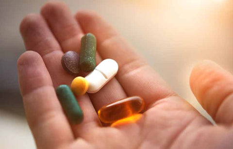 Gambar Cegah COVID-19, Seberapa Pentingkah Konsumsi Multivitamin Setiap Hari?