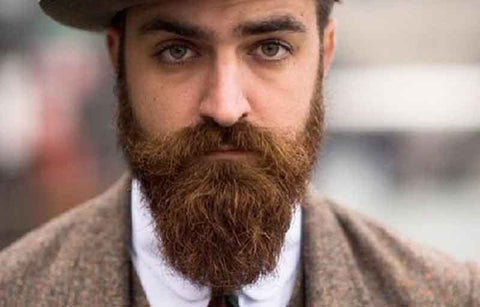 Gambar Firdaus Oil vs Wak Doyok - Penumbuh Jenggot Mana Yang Terbaik?