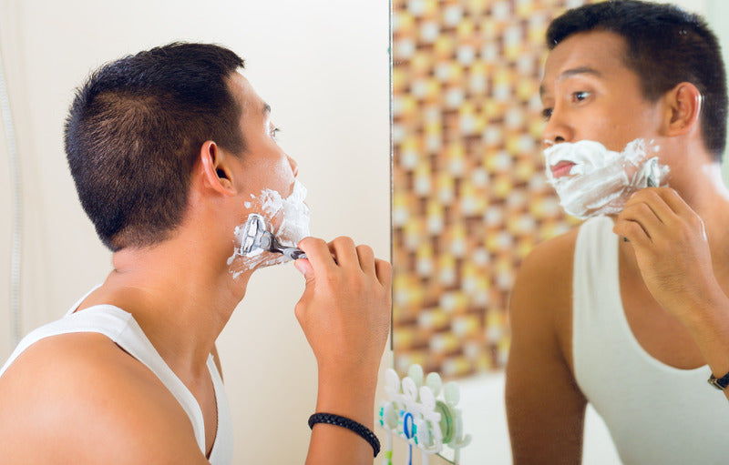 Guys, Ingin Tumbuhkan Kumis? Begini Caranya!