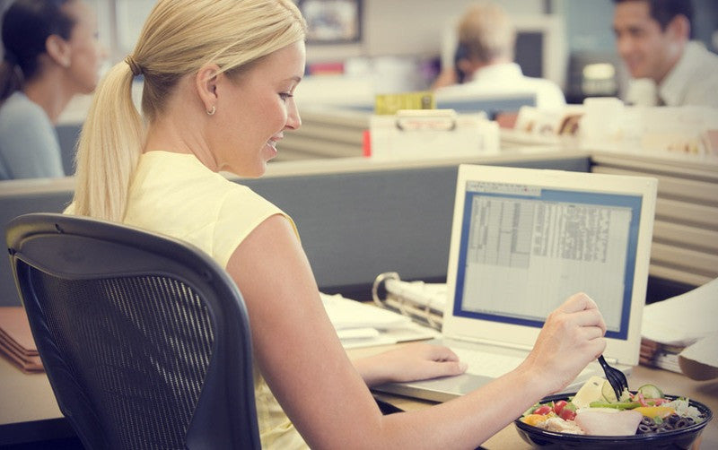 Tips Nutrisi untuk Wanita Workaholic