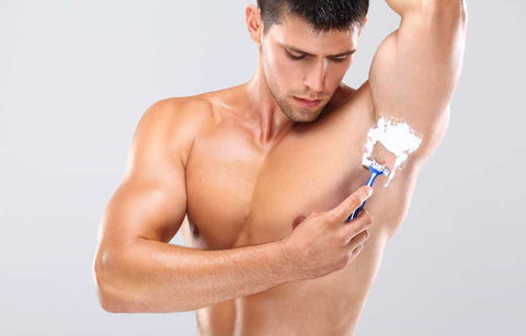 Gambar Haruskah Pria Mencukur Rambut Ketiak?