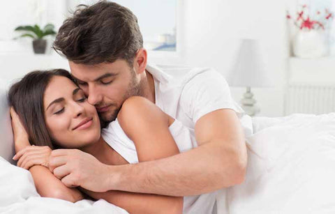 Gambar Hubungan Pasutri Mulai Membosankan? Coba Dulu 6 Trik Panas Ini!