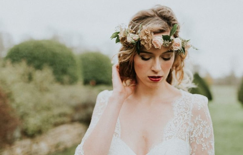 Ingin Pakai Flower Crown untuk Pernikahan? Ini Aturannya!
