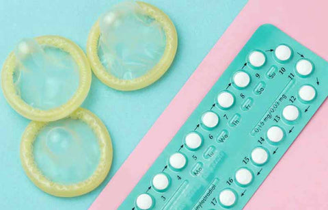 Gambar Kondom vs. Pil KB, Mana yang Lebih Efektif?