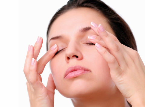 Gambar Ladies, Ini Dia 7 Alasan Mata Anda Sembab