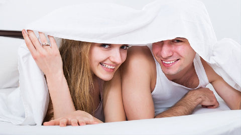 Gambar Lakukan Hal-Hal Romantis Ini untuk Hindari Malam Pertama Sakit!