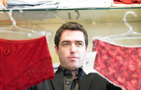 Gambar 4 Peraturan Membelikan Si Dia Lingerie