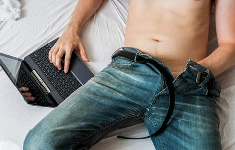 Gambar Masturbasi Dapat Menyebabkan Jerawat?