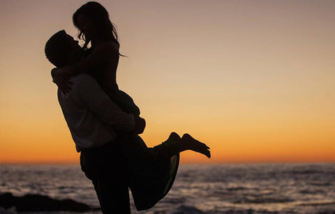 Gambar Mengapa Anda Harus Pergi Berbulan Madu?