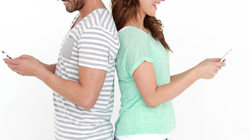 Mengapa Sexting Baik Bagi Hubungan Anda dan Pasangan