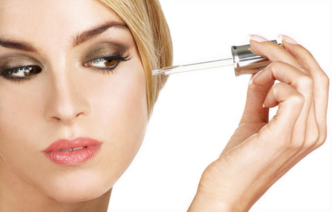 Gambar Perlukah Memakai Serum Wajah?