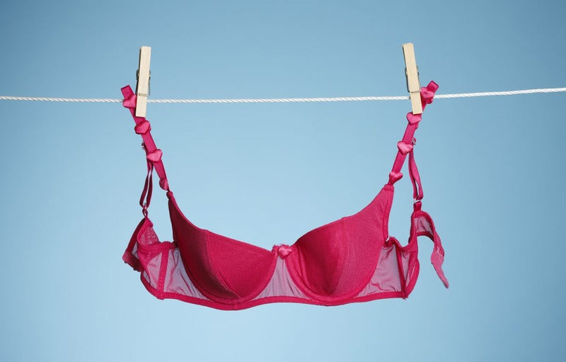 Perpanjang Usia Lingerie dengan 4 Cara Ini