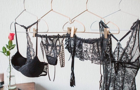 Gambar Perubahan Model Lingerie Seksi dari Masa ke Masa