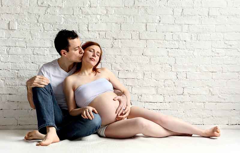 7 Posisi Seks Paling Aman Ketika Hamil Trimester Ketiga