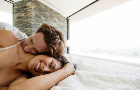 Gambar Pria Perlu Pahami 6 Tips Malam Pertama Ini!