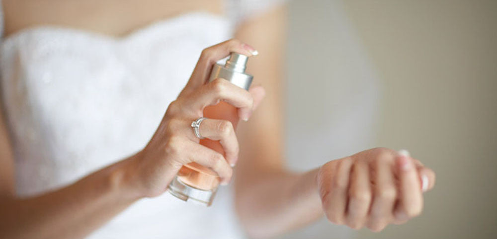 Cara Mengetes Parfum Wanita
