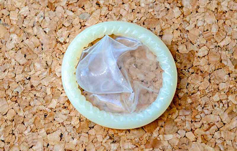 Gambar Wow, 5 Mitos Tentang Kondom ini Sudah Disanggah Dokter!