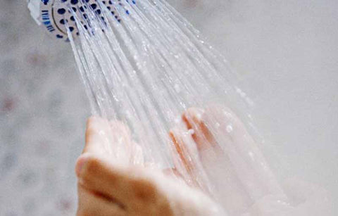 Gambar Yakin Cara Mandi Anda Sudah Benar? Cek 10 Aturannya di Sini