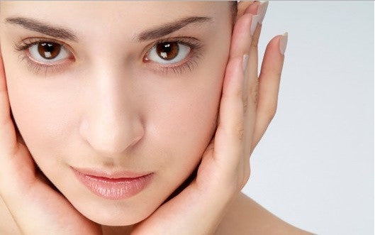Cara Memilih Eye Cream Untuk Mengatasi Mata Panda