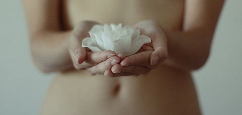 Gambar Tes Keperawanan, Perlukah?