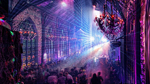 Gambar 10 Aktivitas Nightlife yang Harus Anda Lakukan Saat Bulan Madu di Bali