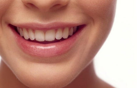 Gambar Bibir Merah Alami Tanpa Lipstik, Ini Rahasianya!