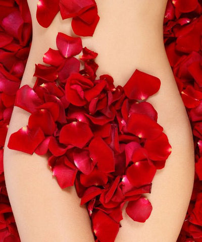 Gambar Hubungan Intim Saat Menstruasi, Amankah?