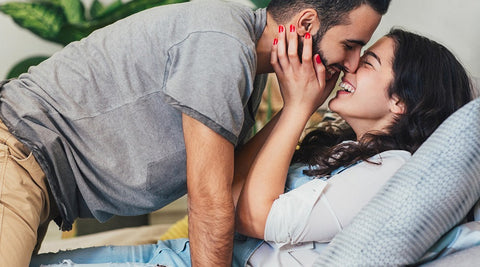 Gambar Aturan Berhubungan Intim Setelah Melahirkan