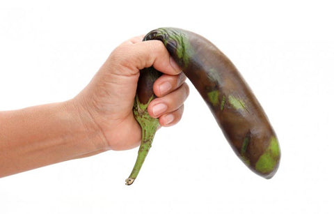 Gambar Hasrat Bercinta Pria Menurun, Kenapa Ya?