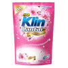 So Klin Lantai Sakura Blossom Pouch - 780 mL